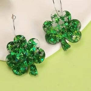 NEW!!!  Green Bling Bling Clover Design Dangle Earrings.
